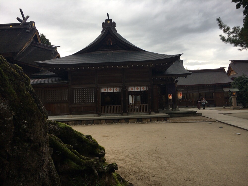 島根観光八重垣神社鏡の池で縁結び恋占いをしてみませんか ミントな気分でぶらり旅